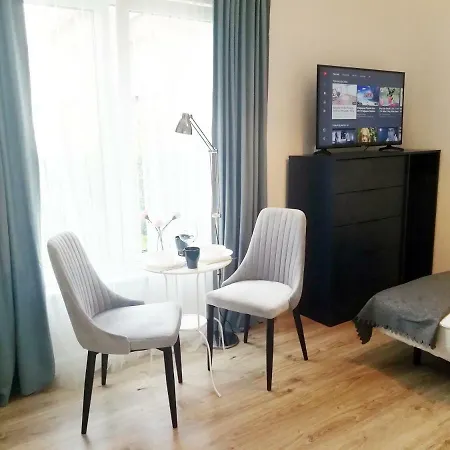Apartment Maki *